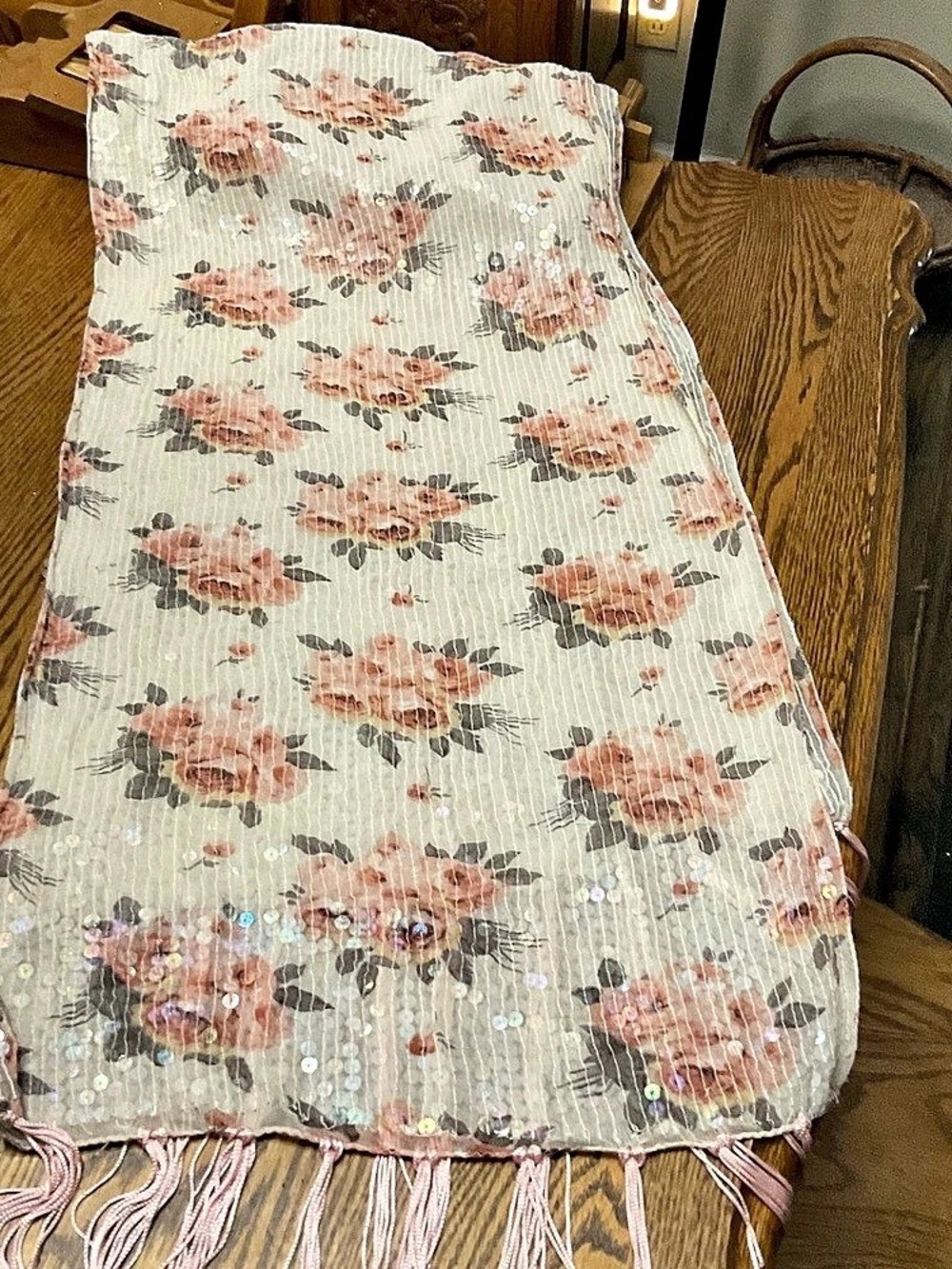 BR- NWT Mary McFadden Floral Sequin Scarf in Pink & Cream